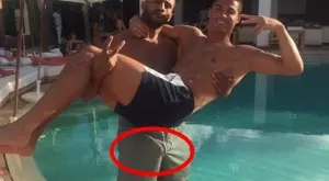 {{ otherArticle[0].article.title }}