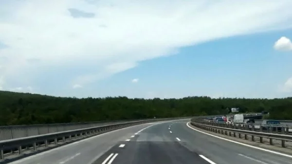 Ограничават движението по АМ "Тракия"