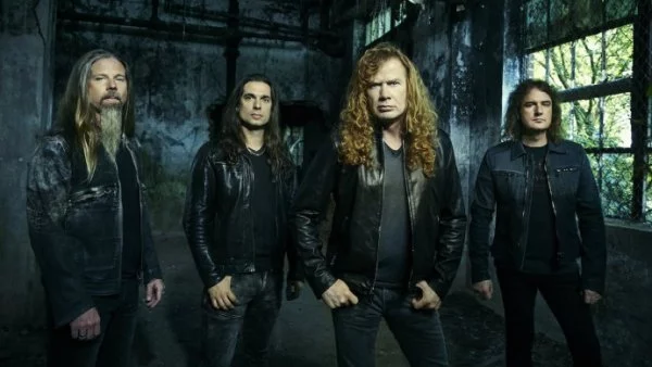 Megadeth пристигат в София ден по-рано