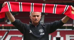 Моуриньо разпали още една война в съблекалнята на Манчестър Юнайтед