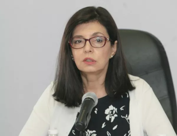 Меглена Кунева: Докато новият закон за борба с корупцията бъде приет, ще бъдат заметени много следи
