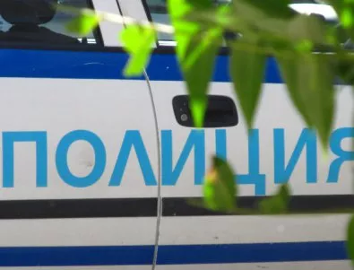Психически неадекватен, въоръжен мъж е неутрализирала полицията в град Шивачево