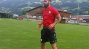 Чужденец вбеси шефовете в ЦСКА, готвят му глоба