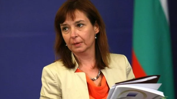 Над 33 500 първокласници ще получат еднократна помощ от държавата