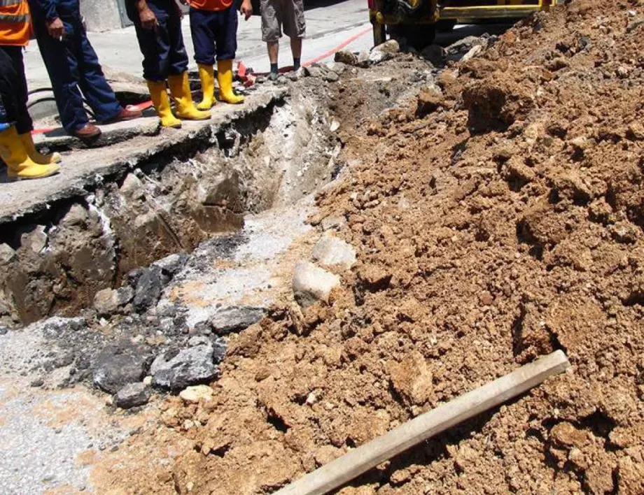 Мездренското село Лютидол е без вода заради откъснати водопроводи