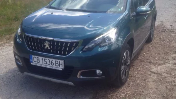 Peugeot 2008 1,2 e-THP 110 EAT6: Не ме отписвайте от играта (тест-драйв)