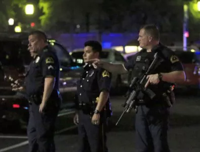 Полицейска операция в Хюстън доведе до няколко ранени полицаи (ВИДЕО)