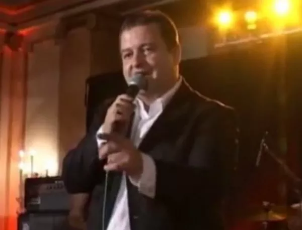 Сръбският външен министър пя на албанския премиер пред Меркел и Оланд