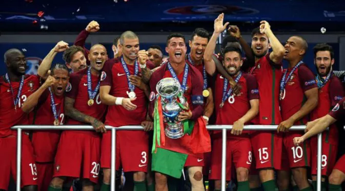Роберто Карлос вижда Роналдо и Португалия като шампиони в Русия догодина