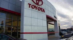 Toyota изтегля 5,8 млн. коли заради проблем с въздушните възглавници 