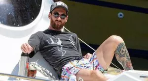 СНИМКА: Стига почива, Меси - от скука Лео си направи ужасяваща прическа