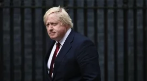 Борис Джонсън смята Brexit за "абсурден"