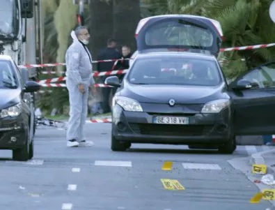 Намерени са още едни документи в камиона-убиец в Ница