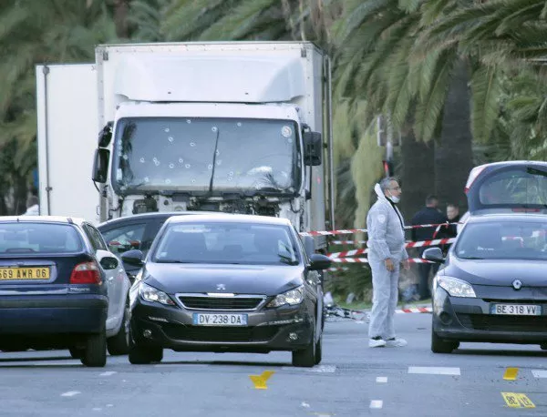 "Ислямска държава" пое отговорността за атентата в Ница