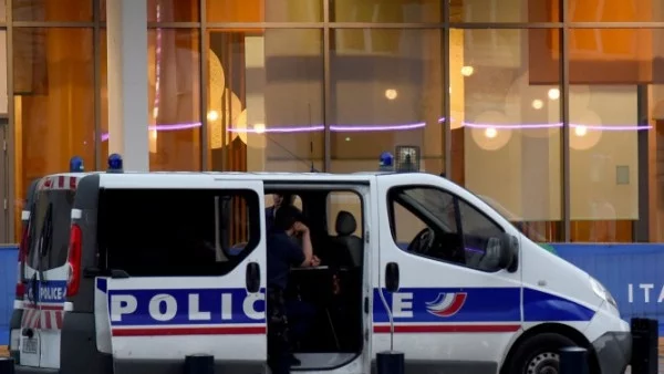 Заложническа драма в Париж приключи без жертви