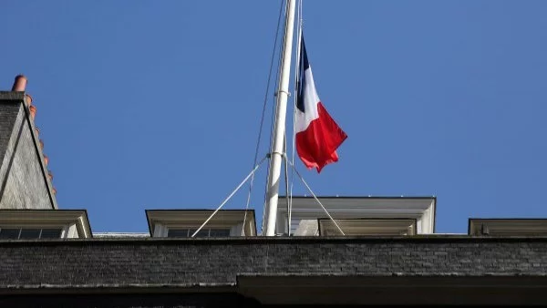 Френският вътрешен министър подаде оставка 