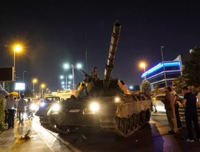 Слуховете за нов преврат в Турция се засилват, Анкара отрича