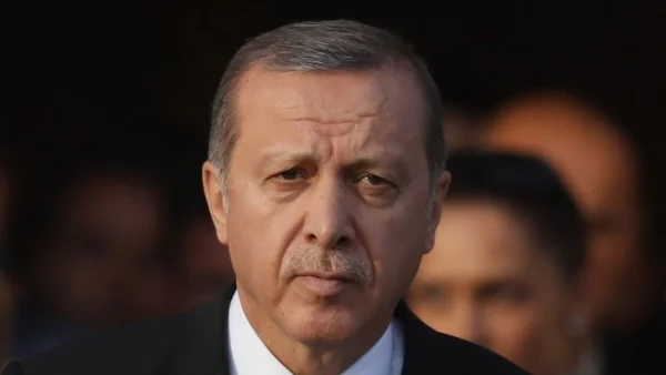 Турски съд даде 31 доживотни присъди за опит за убийство на Ердоган