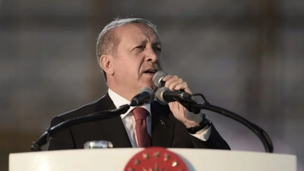 Ердоган ще постави въпроса за екстрадирането на Гюлен пред Тръмп