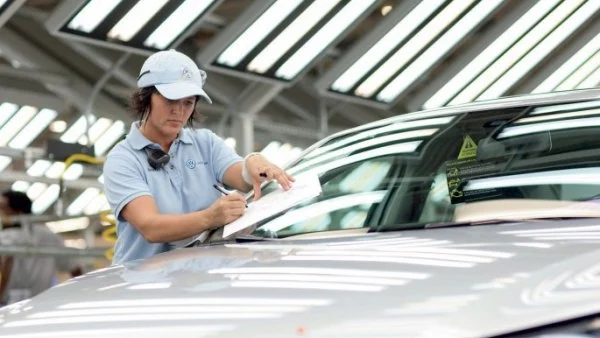 Колко печелят автомобилните фирми