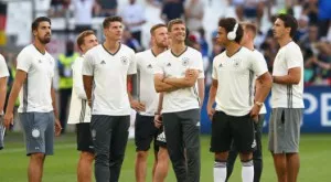 Льов обяви окончателния състав на Германия и изуми с решение