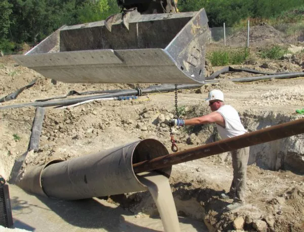 Започнаха първите сондажи за газовата връзка между България и Румъния (СНИМКИ)