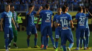 {{ otherArticle[0].article.title }}