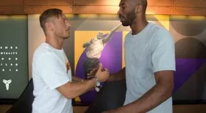 Тоти и Коби Брайънт си размениха подаръци (ФОТО+ВИДЕО)