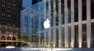 Apple връща в САЩ милиарди, спечелени в чужбина