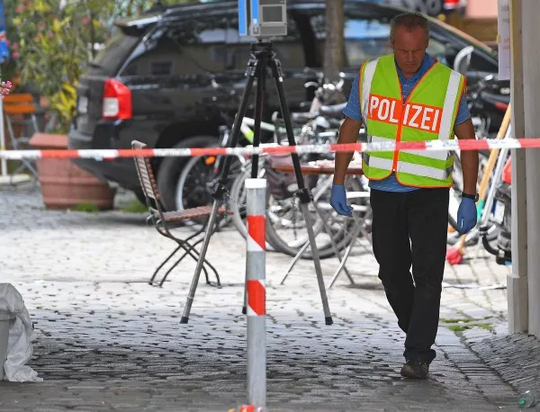 В Германия арестуваха трима за връзки с терористична организация