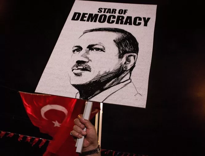 Съветник на Ердоган разкри, че готвачите чужденци в Турция са шпиони