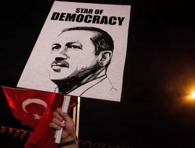 Турският вестник „Хюриет” смени главния си редактор след публикация, ядосала Ердоган