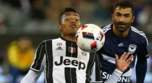 Алекс Сандро преподписва за още 2 години с Ювентус