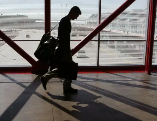 Споразумяха се за увеличаване на заплащането на наземния персонал на летищата в Берлин 