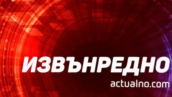 Мъж откри огън от покрива на сграда в Истанбул
