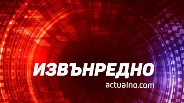 Голям пожар бушува край магистрала "Тракия"