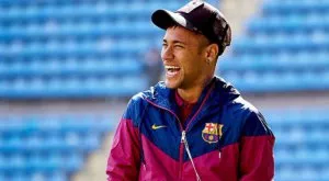 ВИДЕО: Неймар нокаутира свой треньор на тренировка