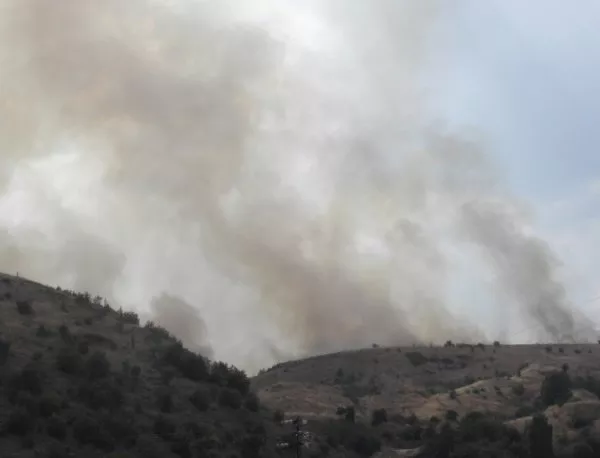 Нов пожар бушува край Харманли 