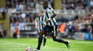 Тотнъм пребори Евертън за подписа на Сисоко