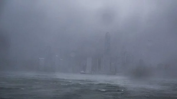 Загиналите от наводненията в Япония вече са над 200 души