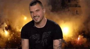 {{ otherArticle[0].article.title }}