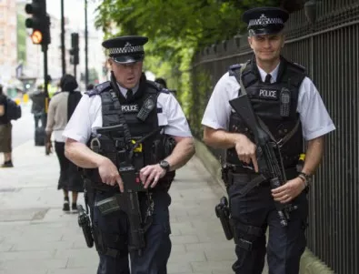 Лондонската полиция помисли коледна играчка за бомба
