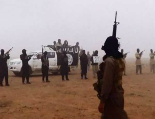 Около 2000 бойци на "Ислямска държава" са обкръжени в Тал Афар