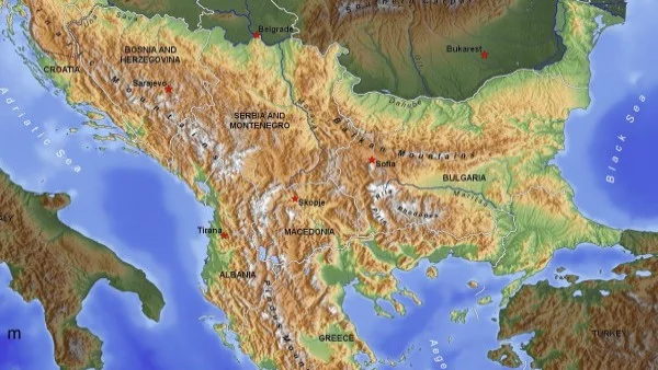 Битката за Балканите: Какво означава декларацията за разширение на ЕС?