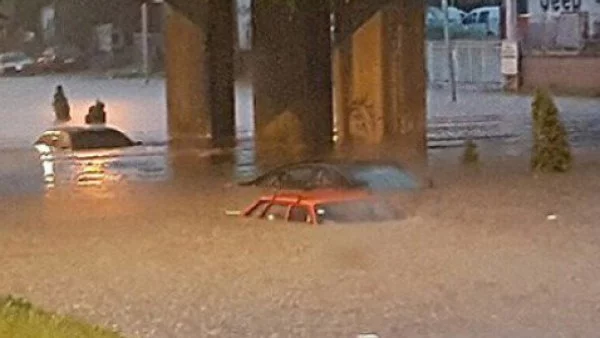 Хуманитарен конвой от Чехия ще помага с отвоняването в Скопие 