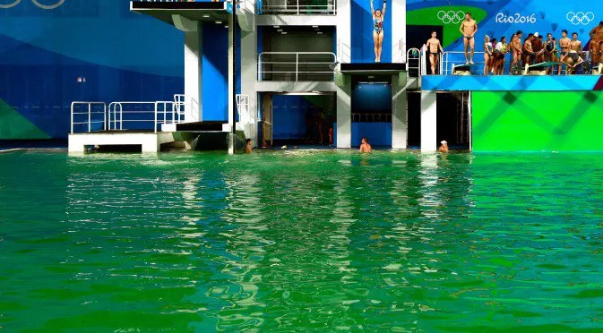 СНИМКА: Не само водата в Рио е зелена 
