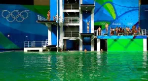 Ватерполисти проплакаха: Болят ни очите от олимпийския басейн