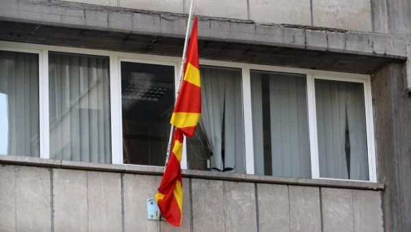 Албанският председател на македонския парламент се закани да направи правителство