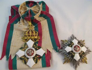 Две хиляди български военни медала за продан в eBay