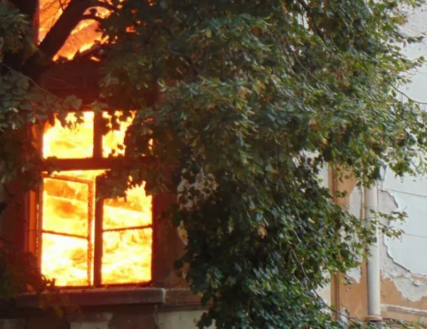 Десет жени загинаха при пожар в хоспис в Чили